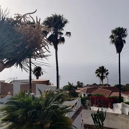 Quiet Seafront Studio تاكورونتي